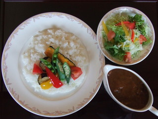 牛肉と夏野菜カレー.jpg